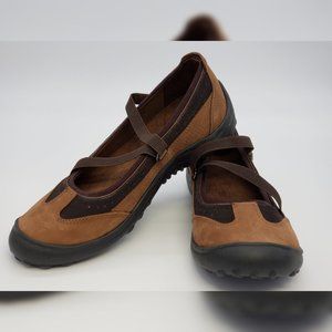 Lands End Mary Jane Brown Suede Leather